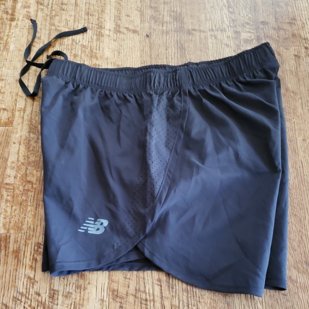 New Balance Shorts - Picture 5 of 7